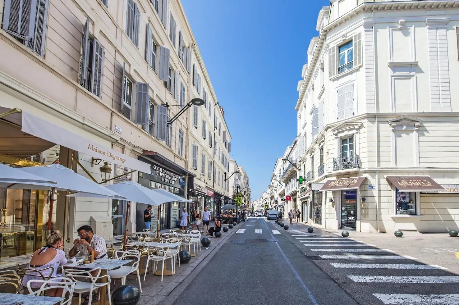Gold Queen Cannes Apartment